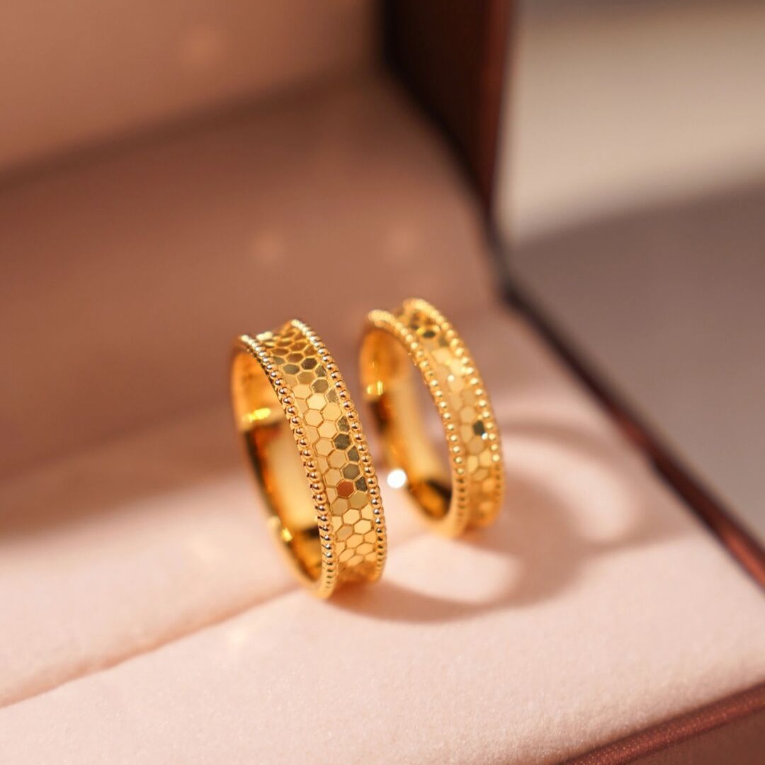 Pure Gold Color Shine Honeycom - Women Accessories Dubai review and price